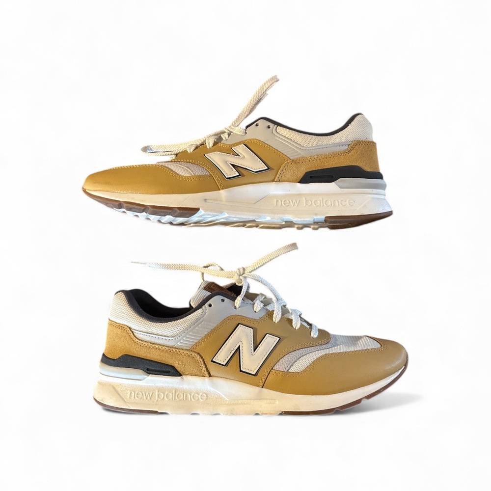 New Balance Men's Gold and Cream Running Sneakers